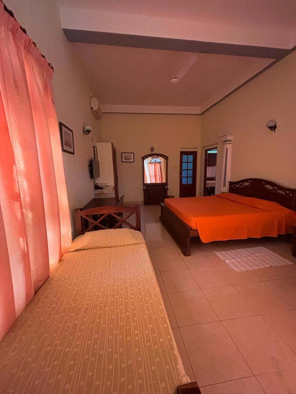 Village Inn Resort Negombo Habitación foto
